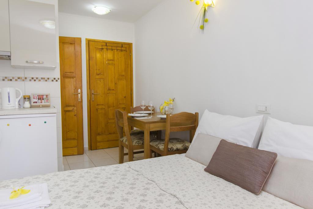 Top City Center Apartments Шибеник Екстер'єр фото