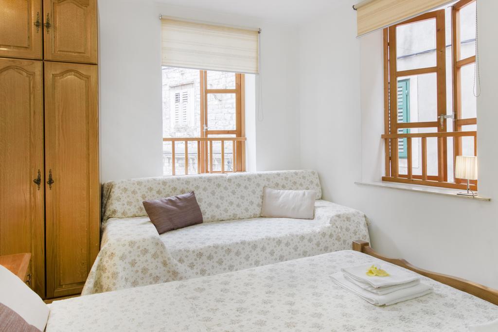 Top City Center Apartments Шибеник Екстер'єр фото